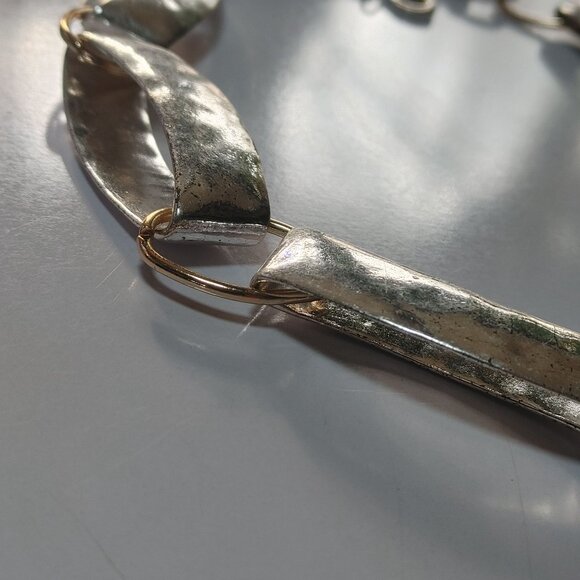 RLM Soho Two Tone Statement Necklace Hammered  Accents 22 Inch Adjustable Chain - Picture 3 of 6